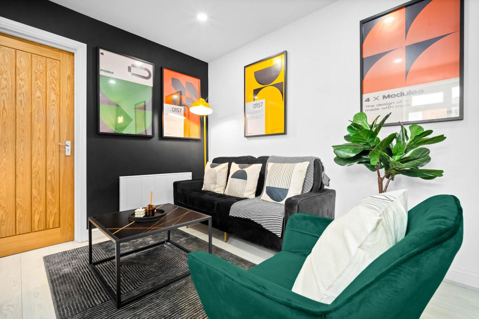 Luxury 3 Bedroom Apartment - Terrace - Near City Centre - Wifi - Smart Tv 1Mr バーミンガム エクステリア 写真